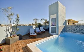 Stanislaus Apartment 4
